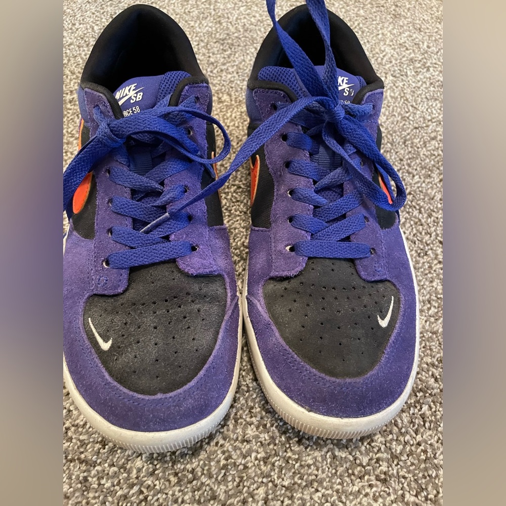 Nike SB shoes, size kids 6.